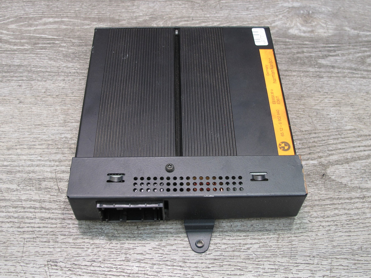 00-02 BMW E36/7 Z3 Roadster Harman Kardon Hi-fi Audio Amplifier AMP 6902840 OEM
