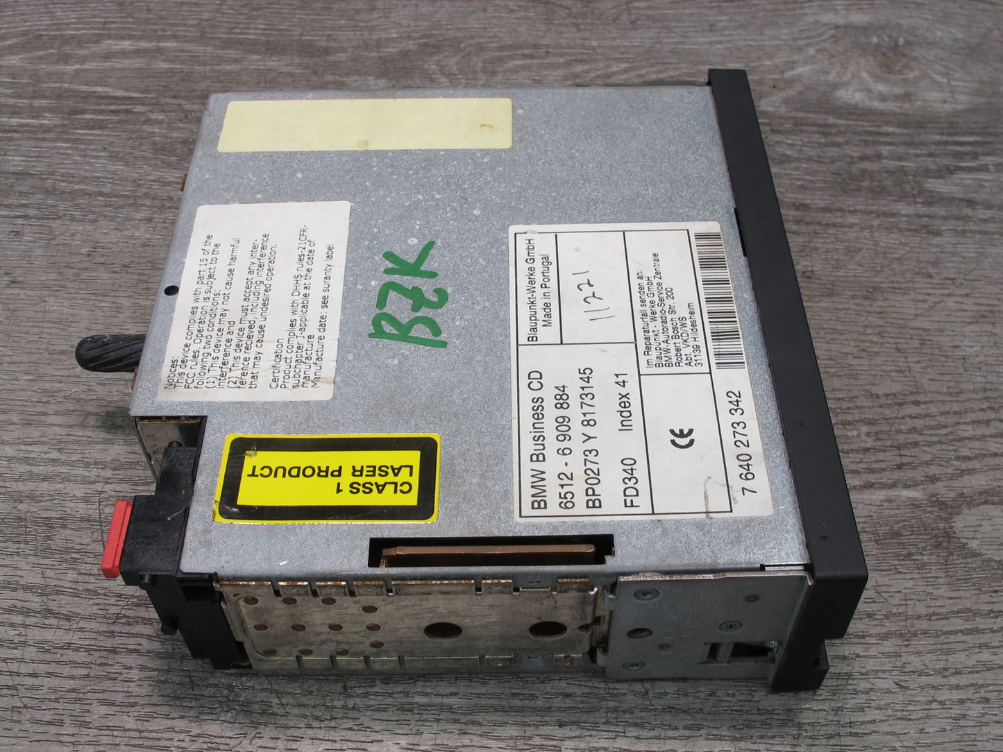 99-02 BMW E36/7 Z3 Stereo Radio AM FM Business CD Player 6909884 OEM
