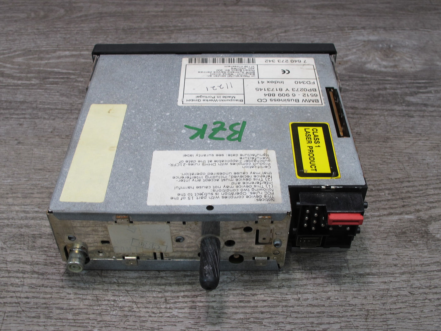 99-02 BMW E36/7 Z3 Stereo Radio AM FM Business CD Player 6909884 OEM