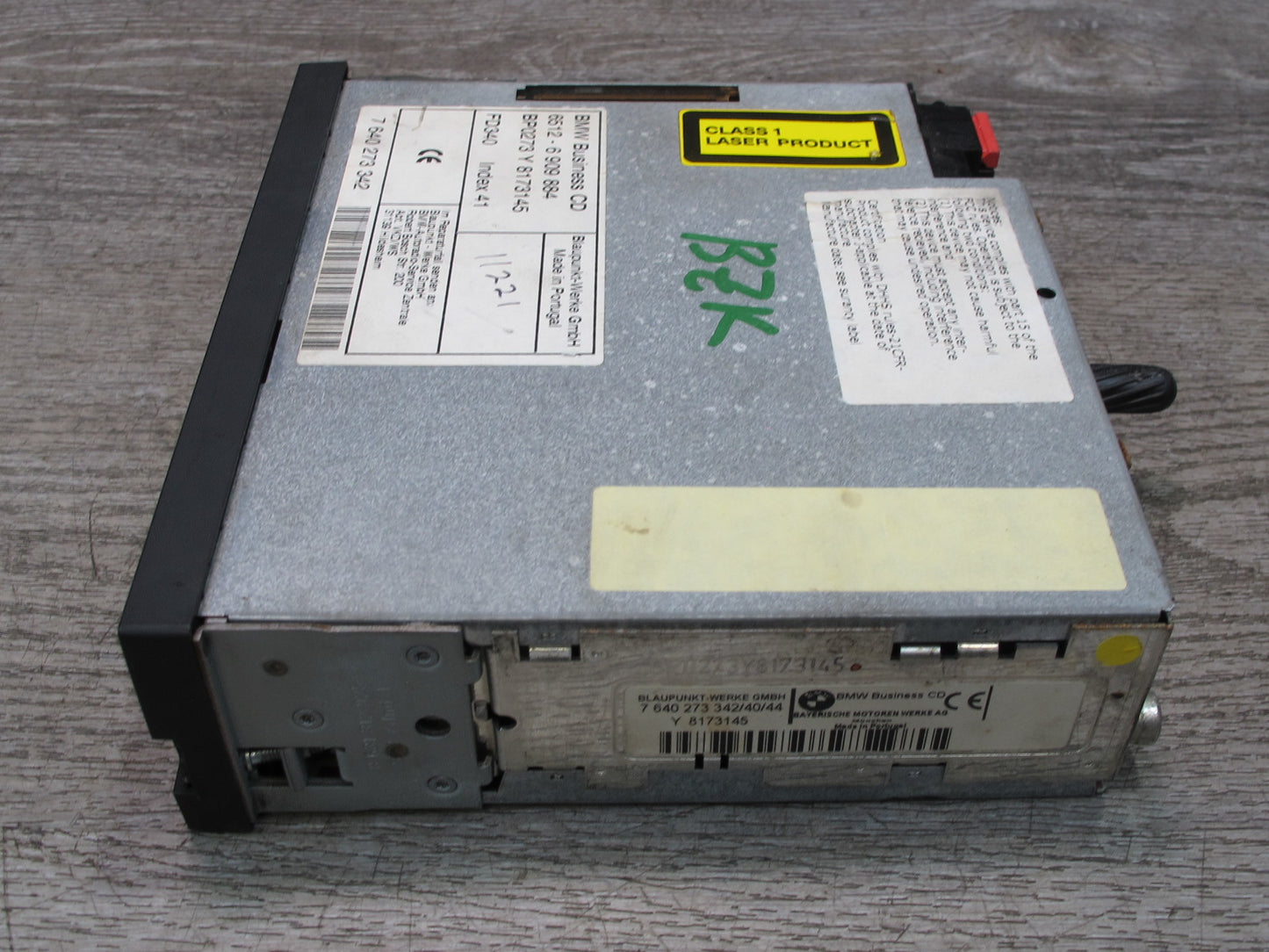 99-02 BMW E36/7 Z3 Stereo Radio AM FM Business CD Player 6909884 OEM