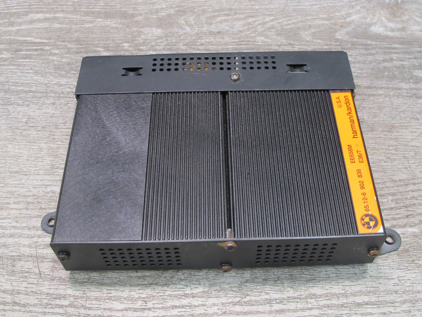 00-02 BMW E36/7 Z3 Roadster Harman Kardon Hi-fi Audio Amplifier AMP 6902838 OEM
