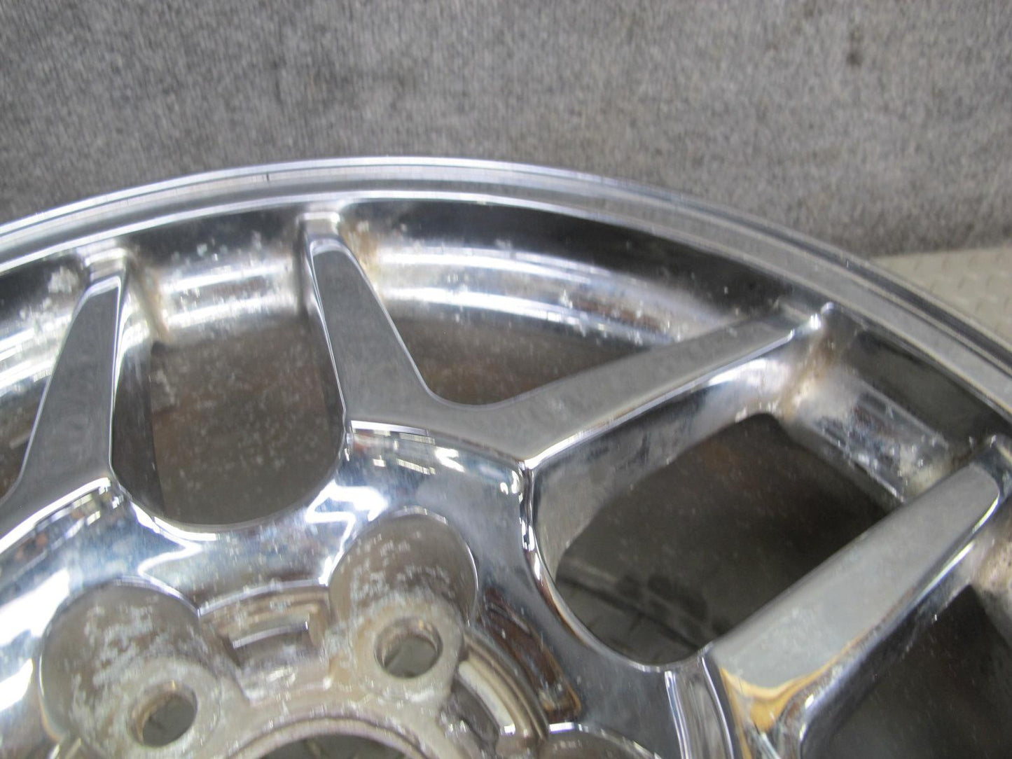 97-04 Chevrolet Corvette C5 Aftermarket R18" Chrome Alloy Wheel Rim 18x9.5J ET65