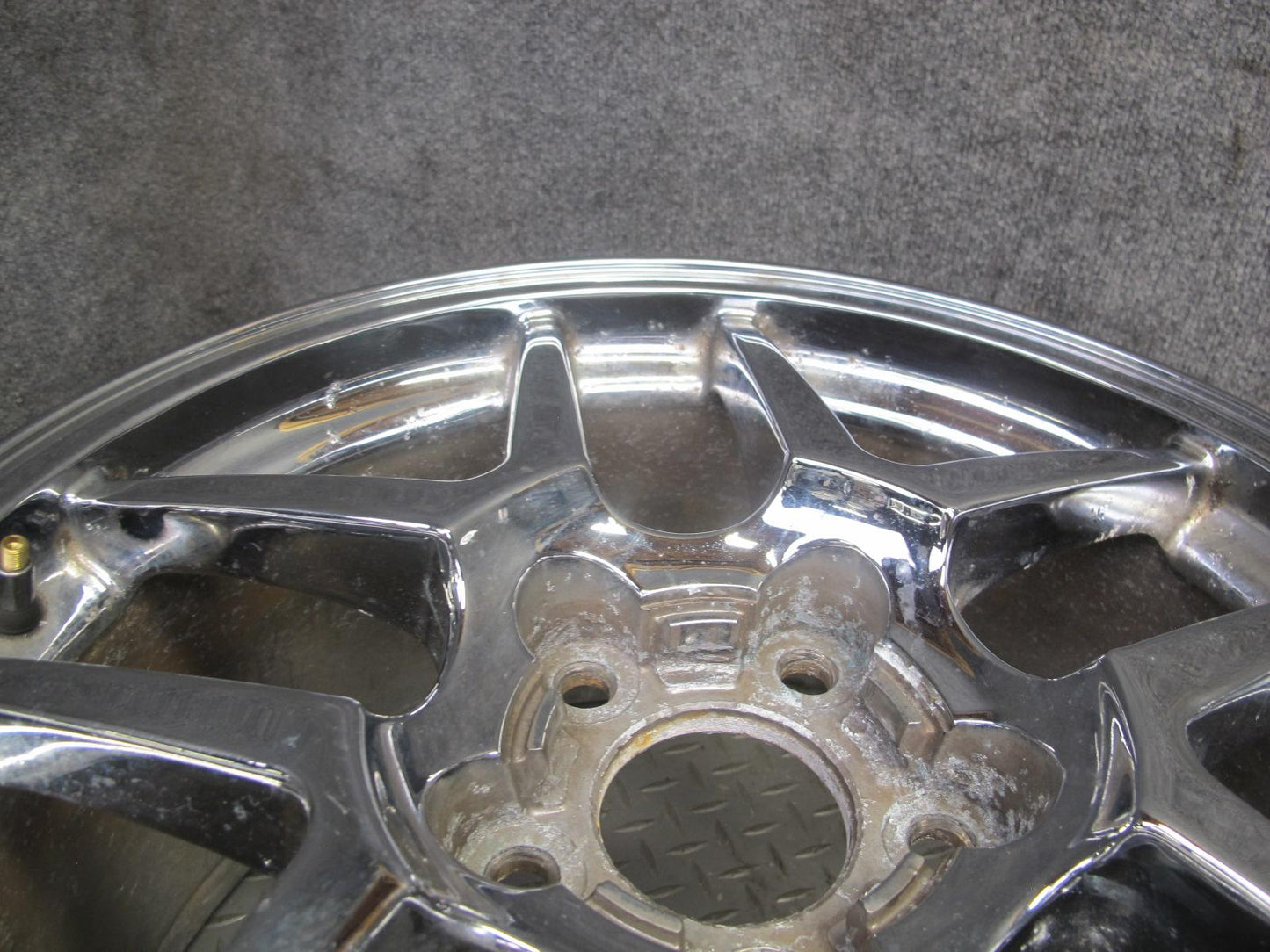 97-04 Chevrolet Corvette C5 Aftermarket R18" Chrome Alloy Wheel Rim 18x9.5J ET65