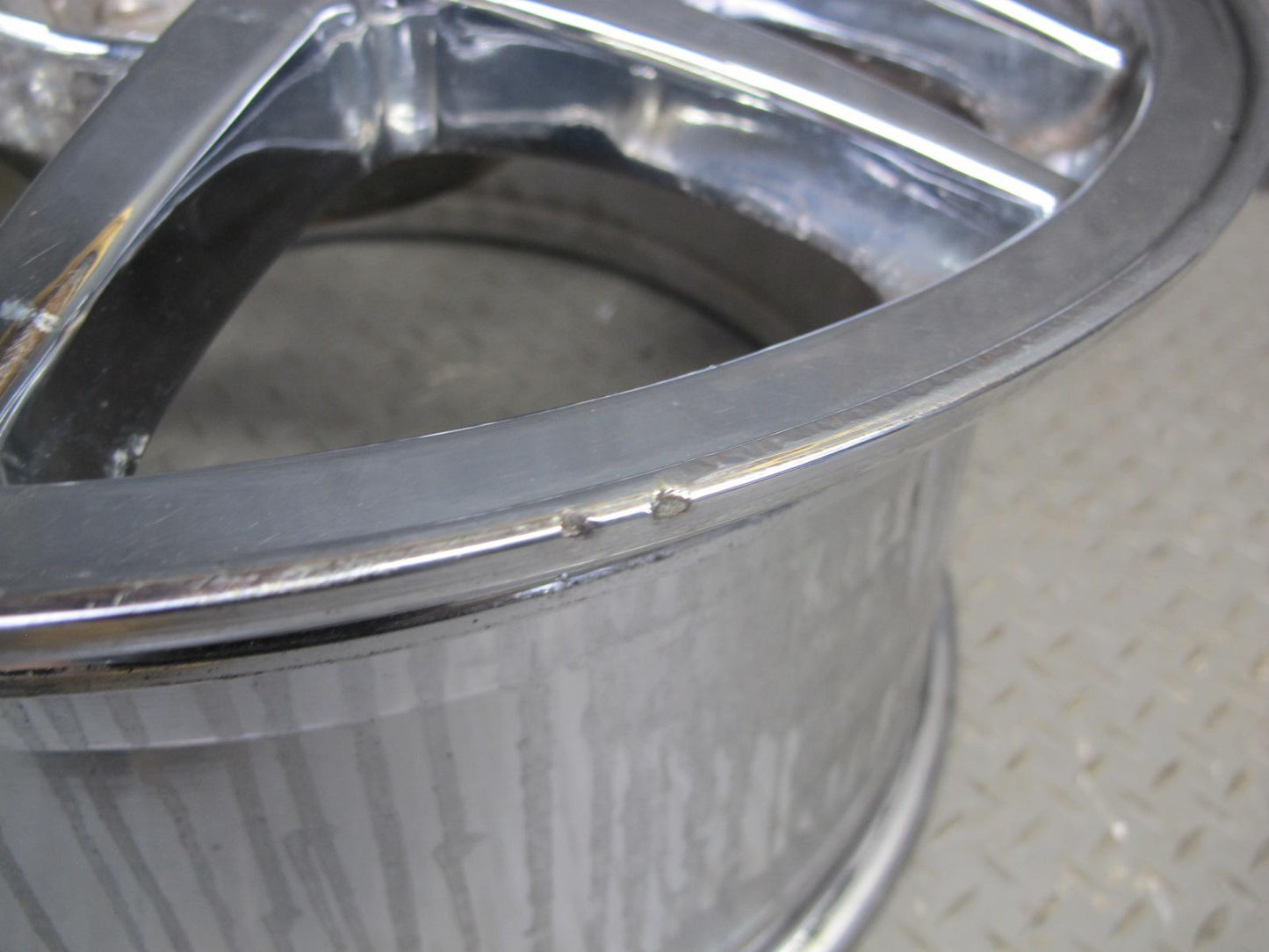 97-04 Chevrolet Corvette C5 Aftermarket R18" Chrome Alloy Wheel Rim 18x9.5J ET65