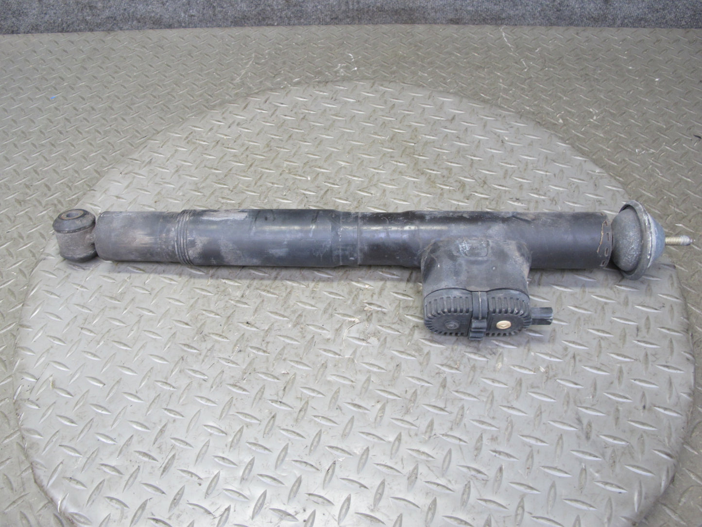 96-99 Mercedes W140 C140 Set of 2 Front Hydraulic Strut Shock Absorber OEM