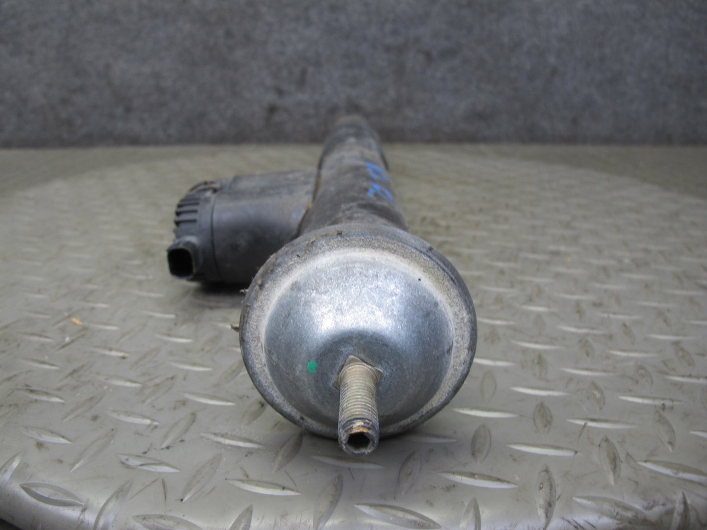 96-99 Mercedes W140 C140 Set of 2 Front Hydraulic Strut Shock Absorber OEM