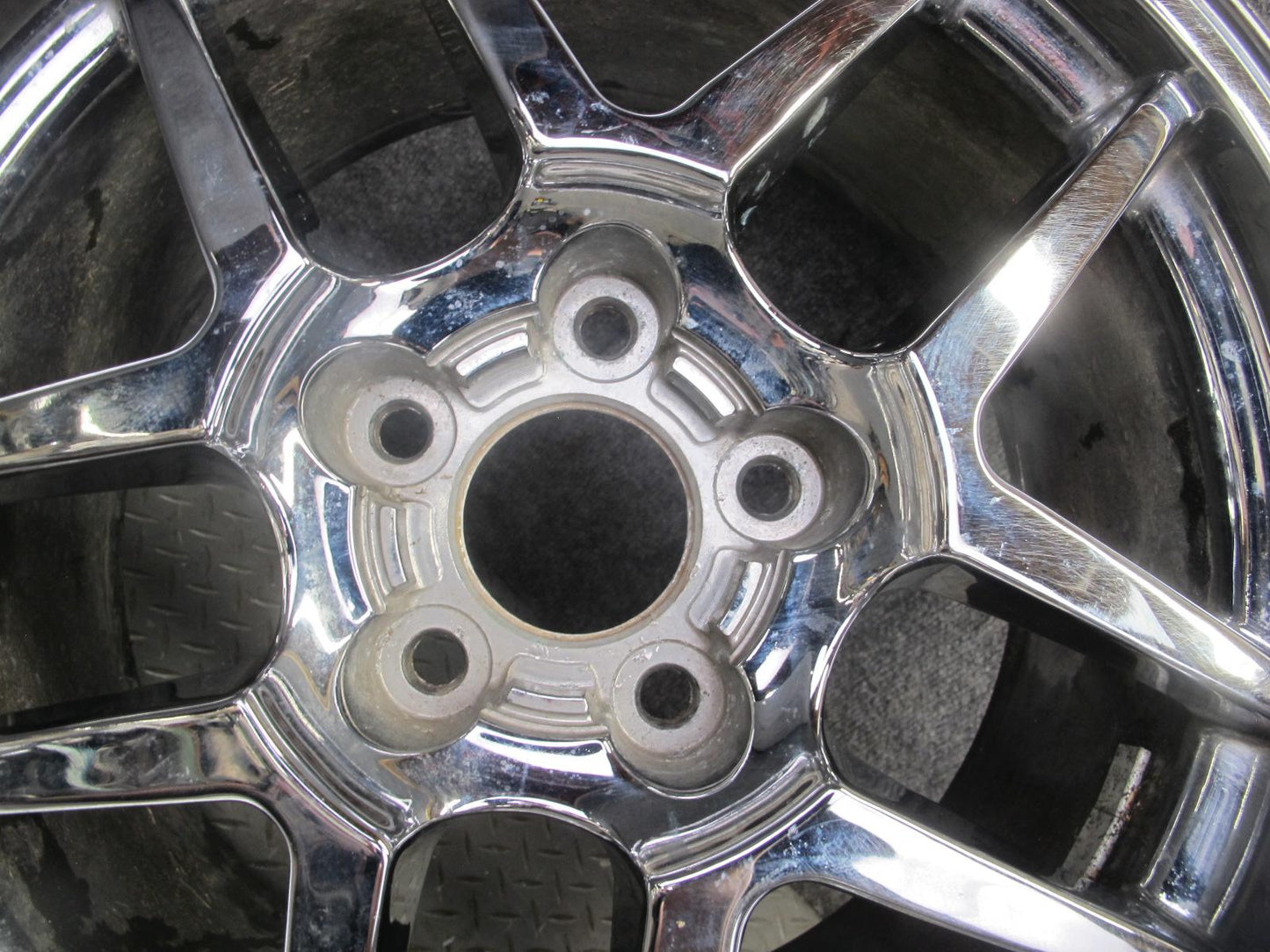 97-04 Chevrolet Corvette C5 Aftermarket R18" Chrome Alloy Wheel Rim 18x9.5J ET65