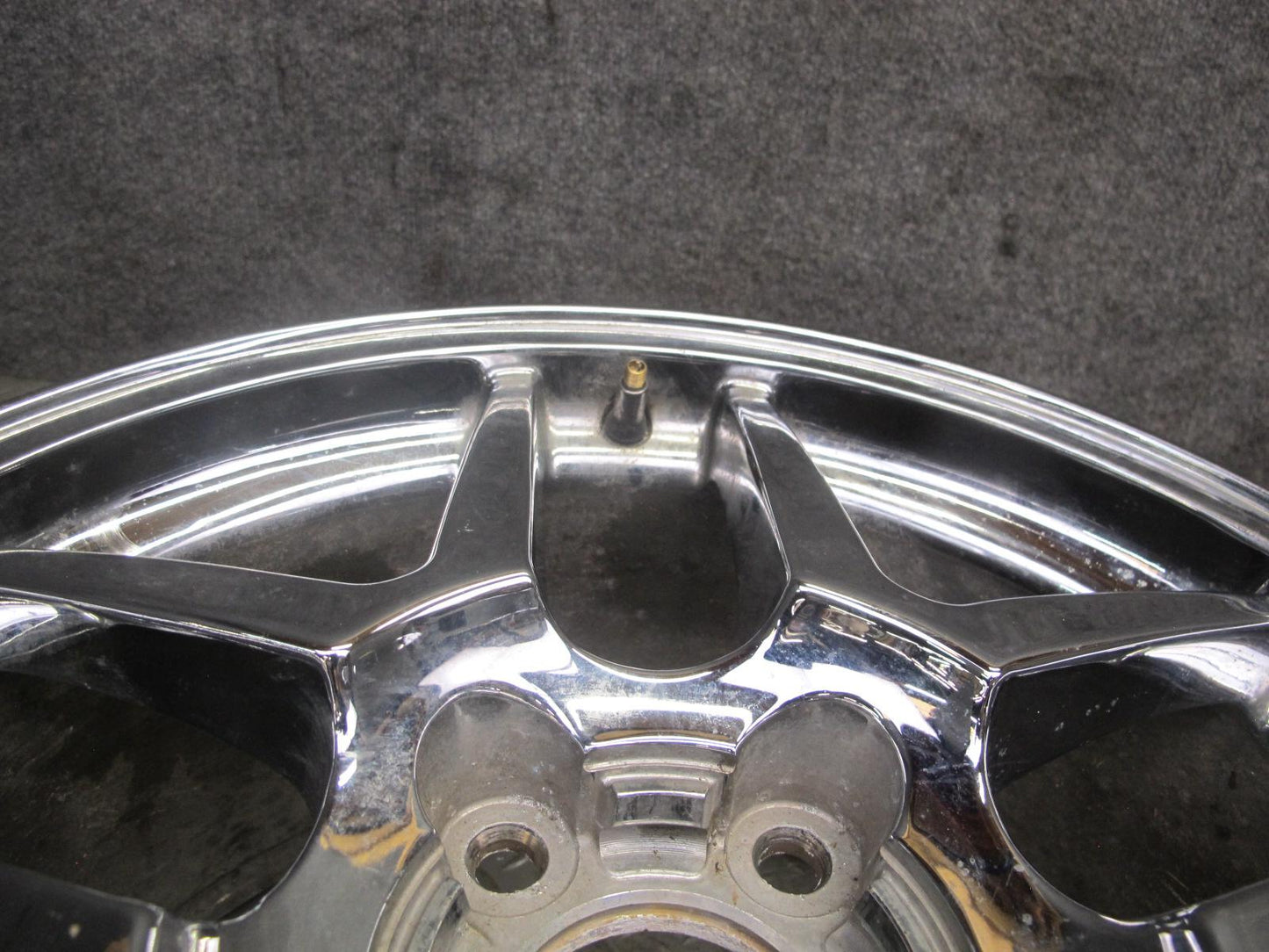 97-04 Chevrolet Corvette C5 Aftermarket R18" Chrome Alloy Wheel Rim 18x9.5J ET65