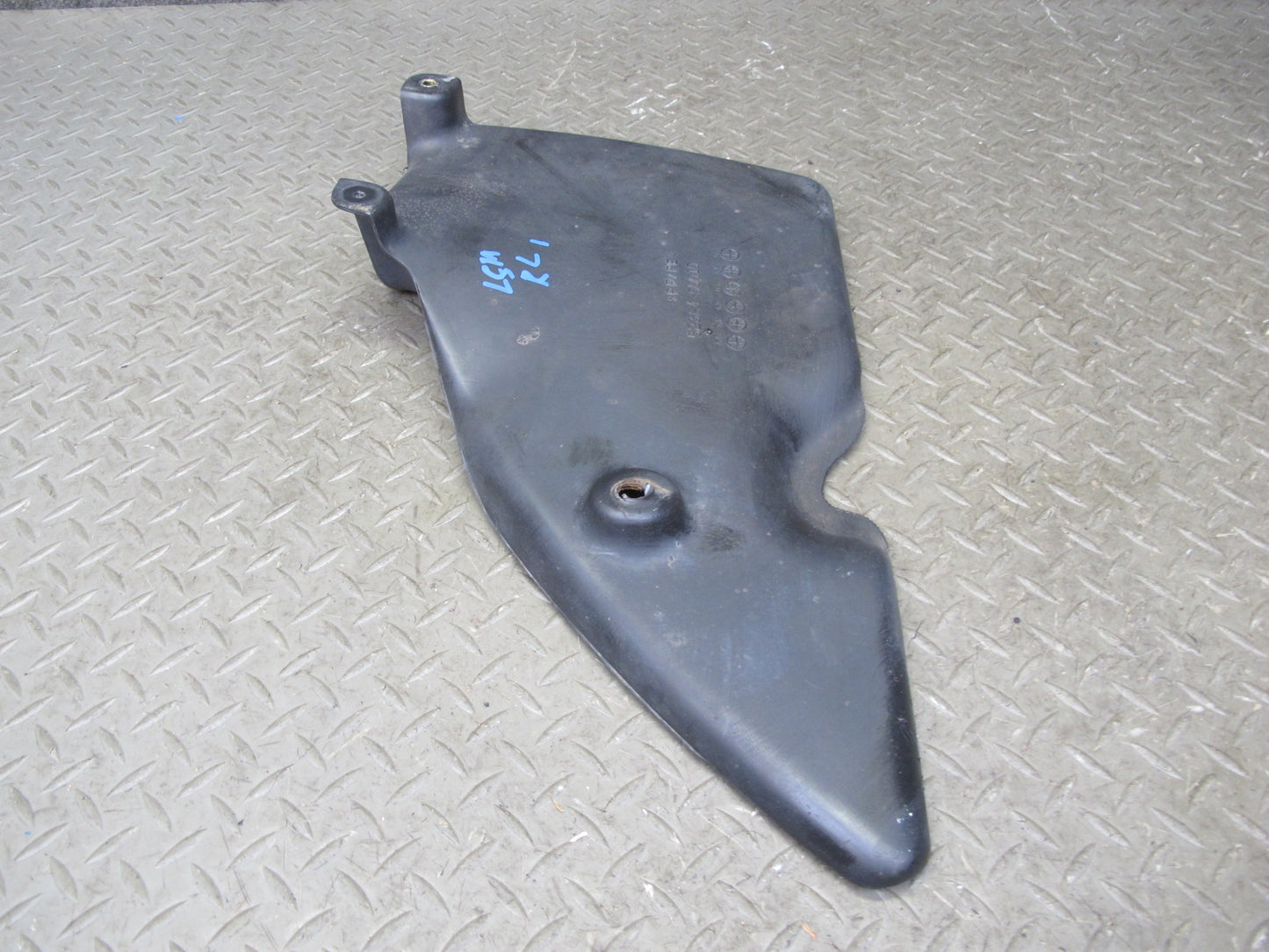 01-06 Lexus UCF30L LS430 Rear Left Differential Shield Trim Panel OEM