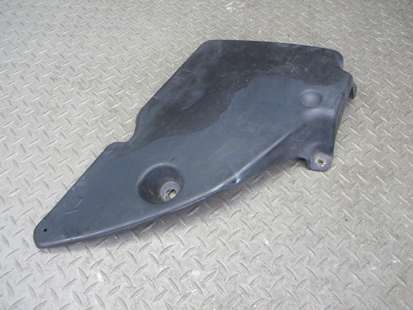 01-06 Lexus UCF30L LS430 Rear Left Differential Shield Trim Panel OEM