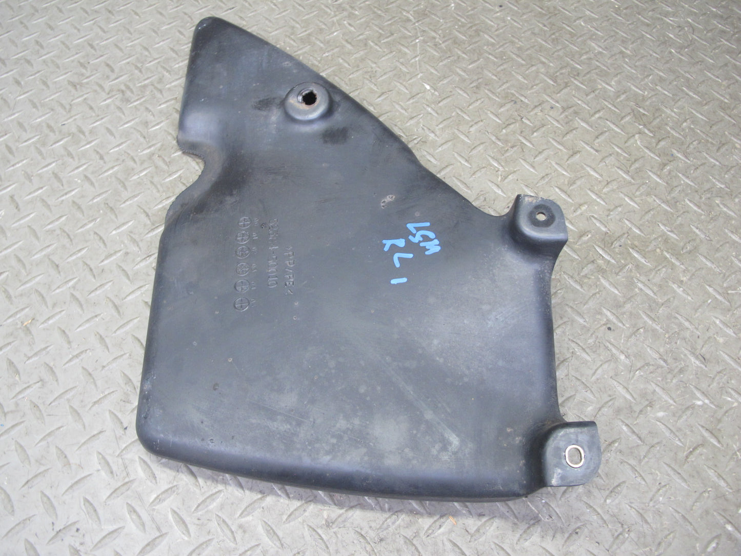 01-06 Lexus UCF30L LS430 Rear Left Differential Shield Trim Panel OEM