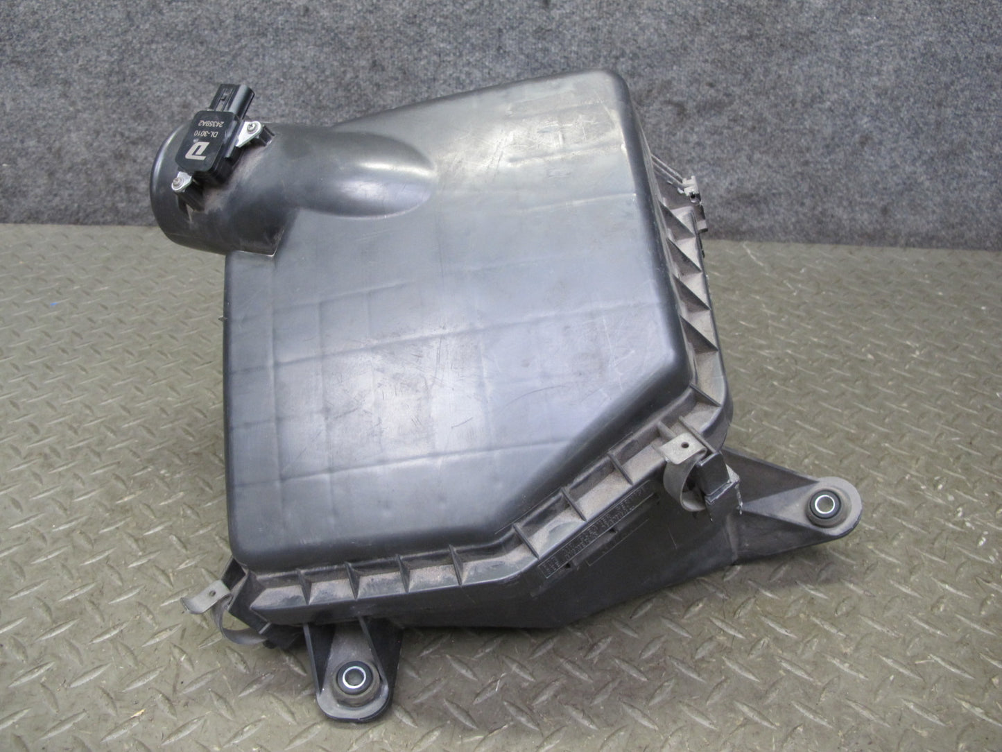 06-15 Lexus GSE20L IS250 2.5L Air Intake Cleaner Filter Box 014140-433 OEM