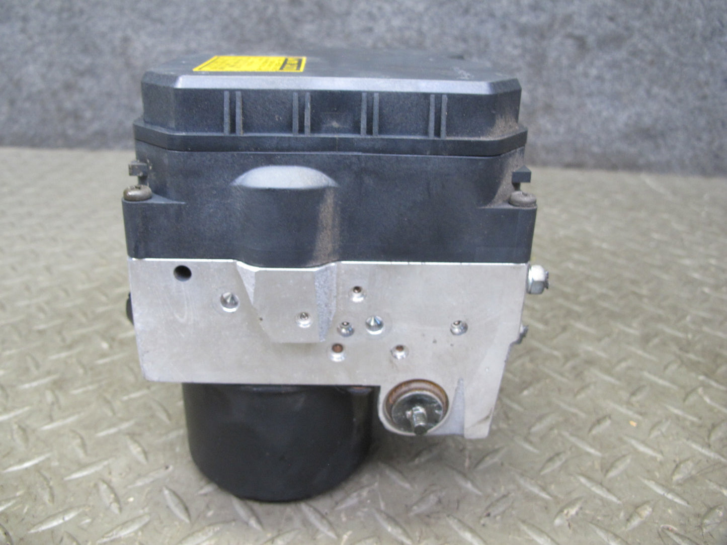 04-06 Lexus UCF30L LS430 Anti Lock Brake ABS Pump Module 44540-50040 OEM