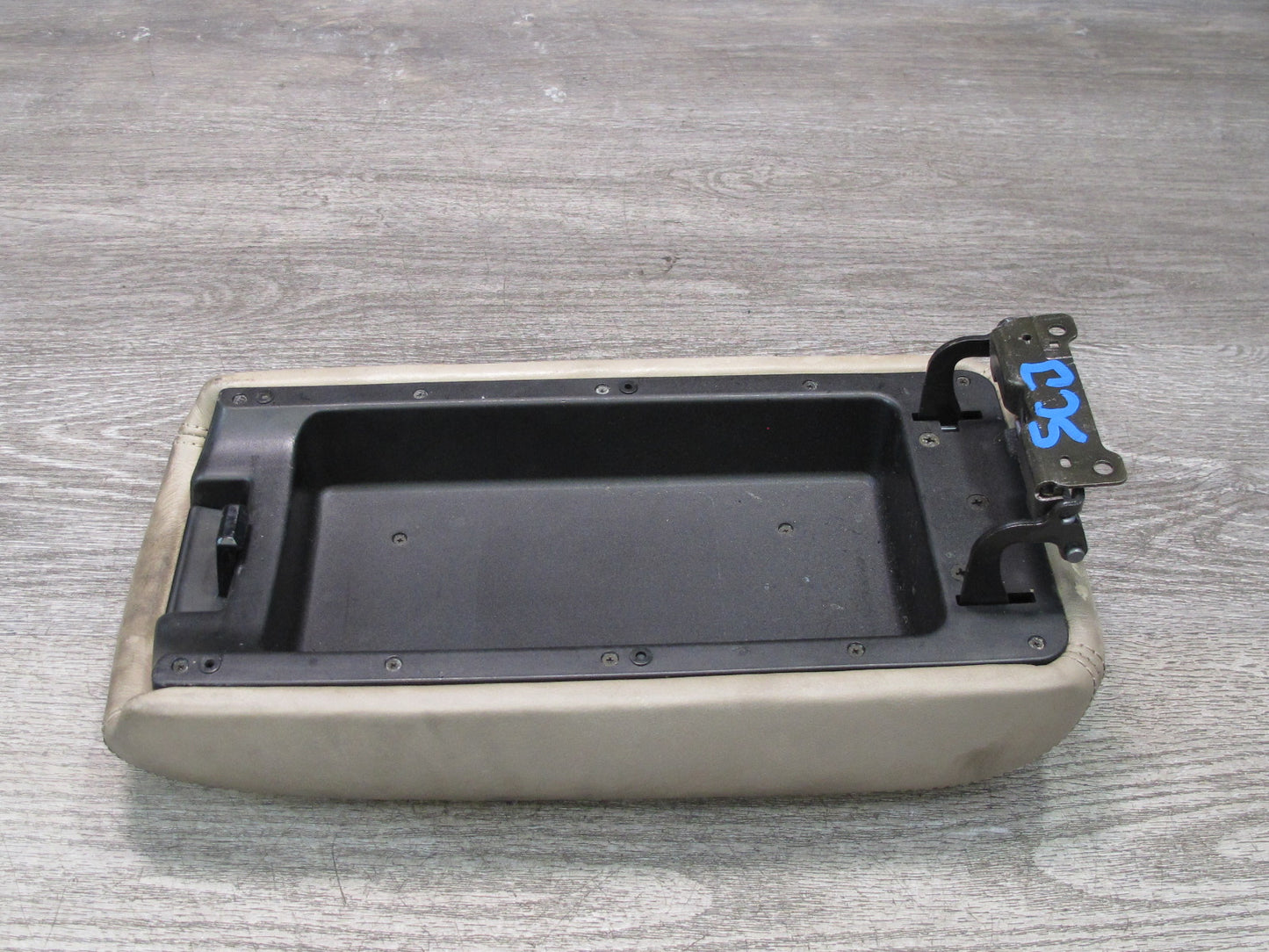 92-00 Lexus JZZ31L SC300 SC400 Front Center Console Armrest Cashmere OEM