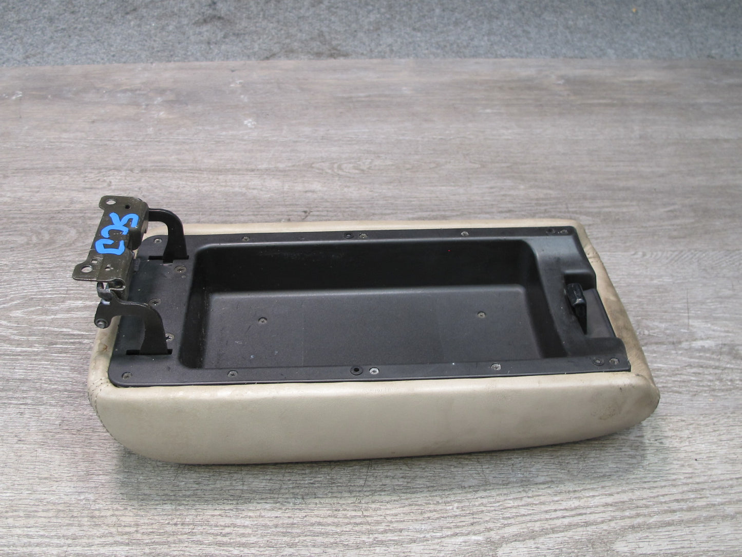 92-00 Lexus JZZ31L SC300 SC400 Front Center Console Armrest Cashmere OEM