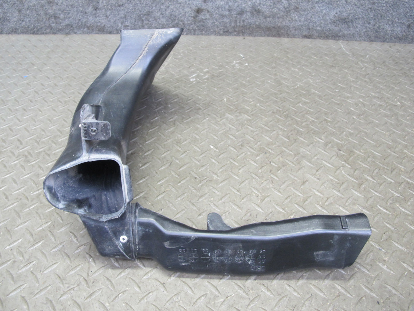 10-15 Lexus IS350 IS250 Convert Front Left & Right Air Intake Duct Pipe Set OEM