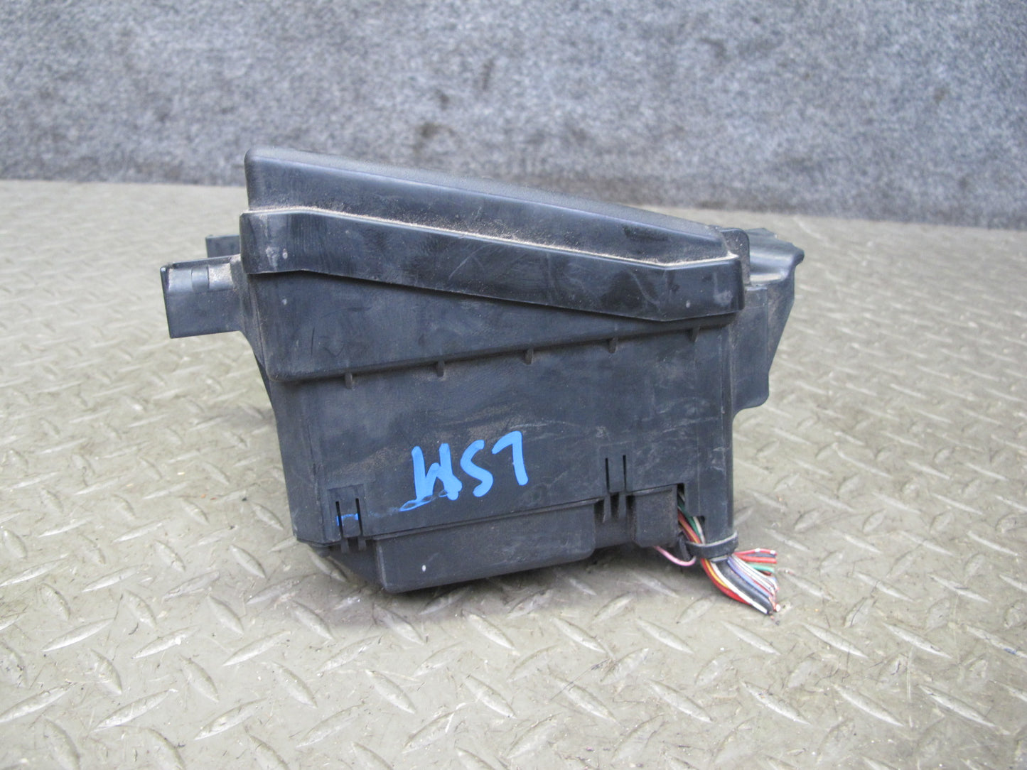 04-06 Lexus UCF30L LS430 Front Left Underhood Relay Fuse Box OEM