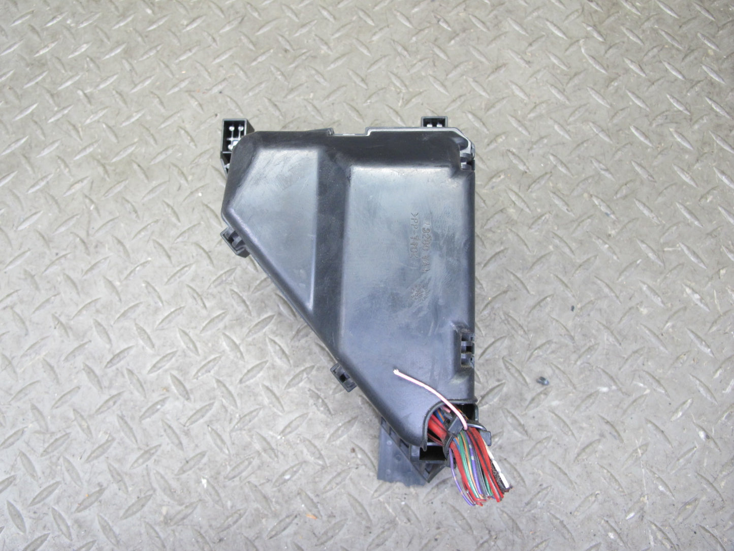 04-06 Lexus UCF30L LS430 Front Left Underhood Relay Fuse Box OEM
