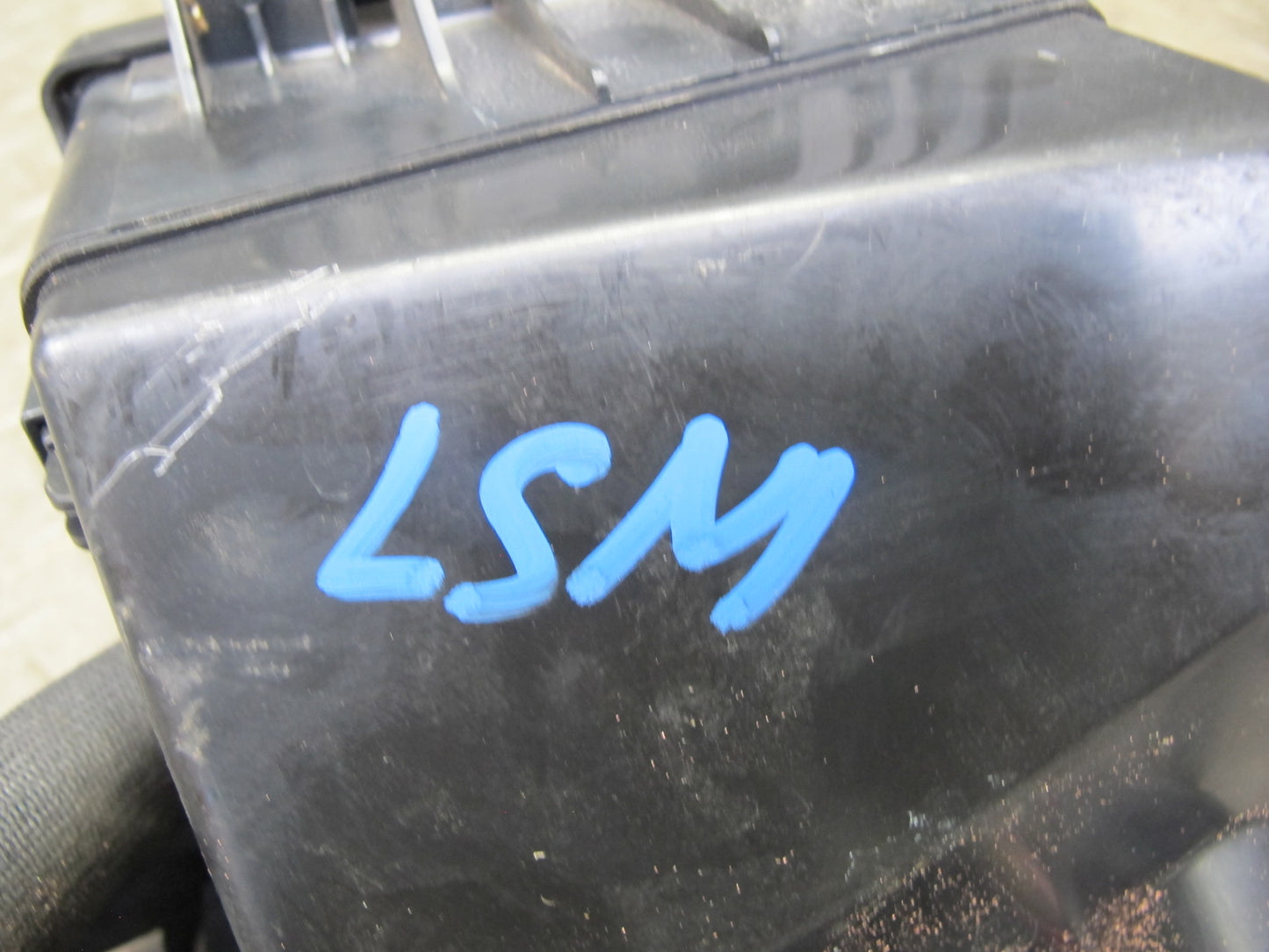 04-06 Lexus UCF30L LS430 Front Left Underhood Fuse Relay Box Module OEM