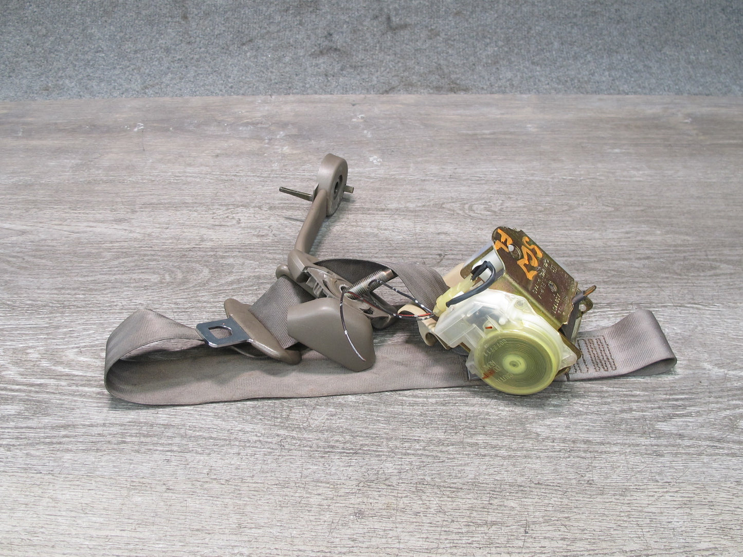 92-96 LEXUS SC300 SC400 FRONT RIGHT & LEFT SIDE SEATBELT RETRACTOR SET OEM