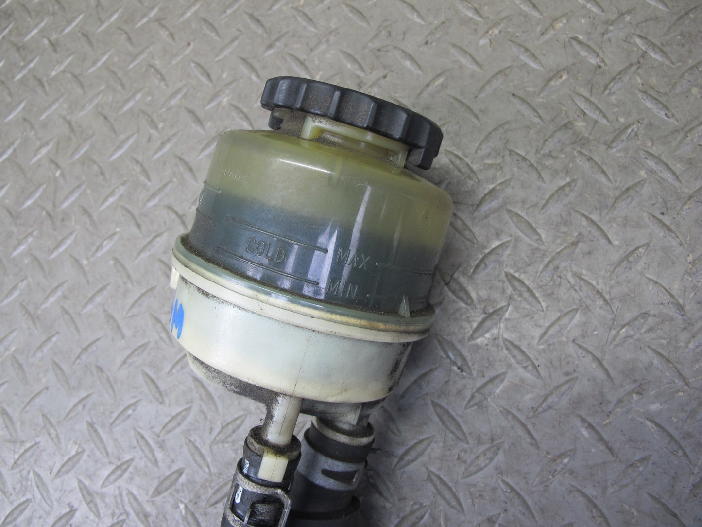 01-06 Lexus UCF30L LS430 Power Steering Fluid Reservoir Bottle Tank w Hoses OEM
