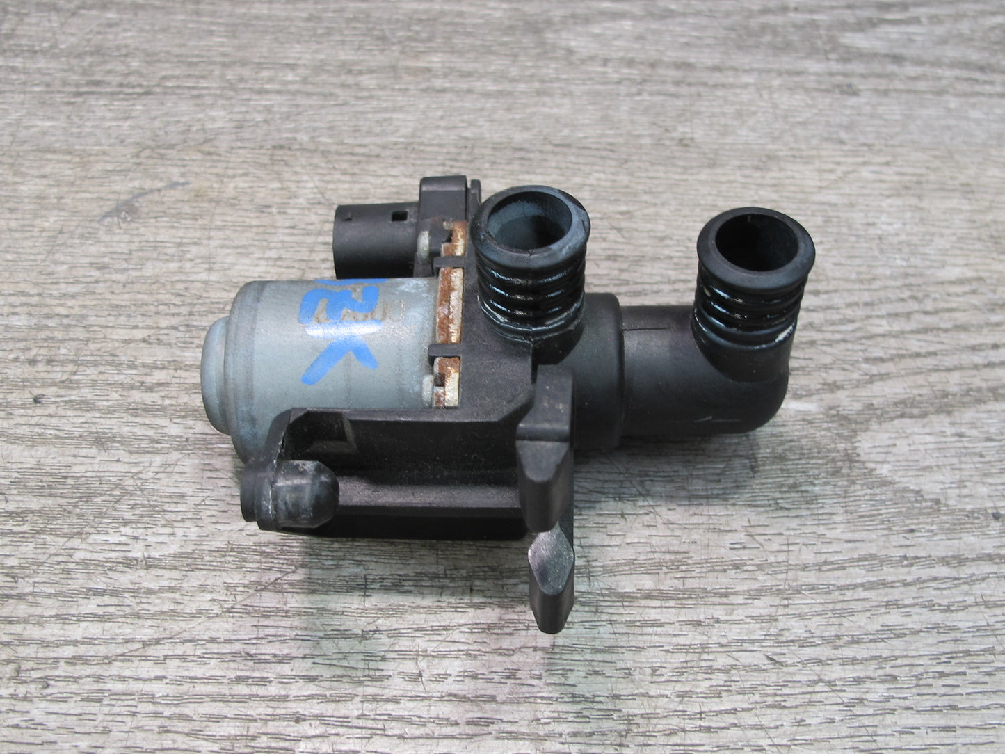 96-02 BMW E36/7 Z3 Heater Control Water Valve 8375443 OEM