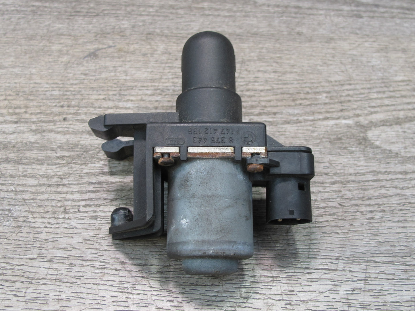 96-02 BMW E36/7 Z3 Heater Control Water Valve 8375443 OEM
