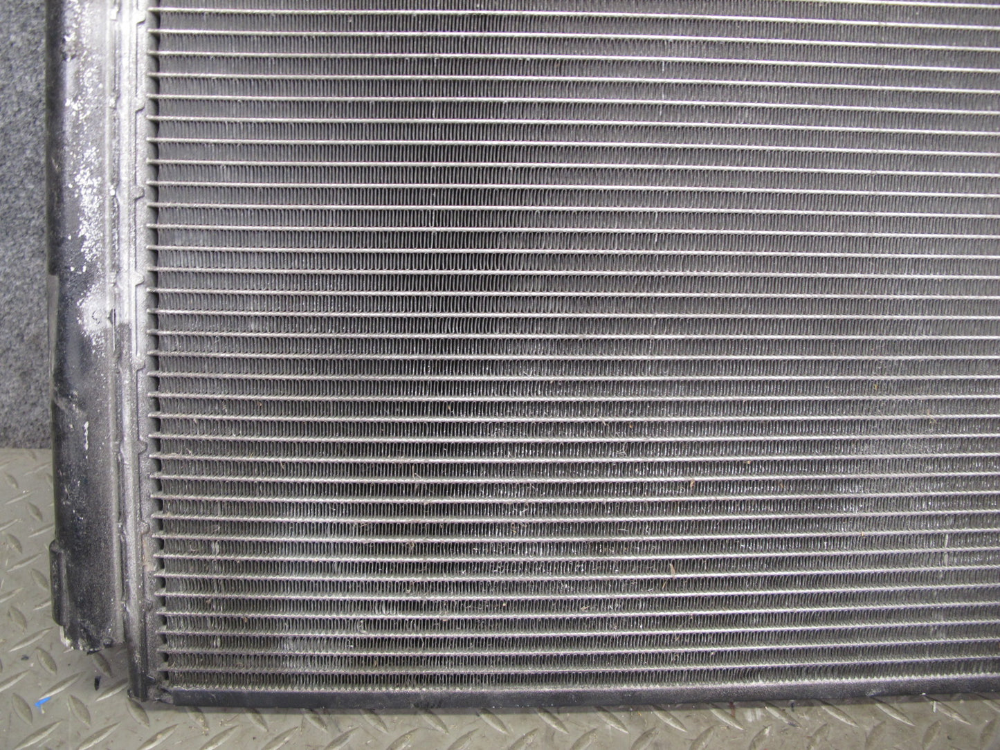 01-06 Lexus LS430 UCF30L AC A/C Air Conditioning Condenser OEM
