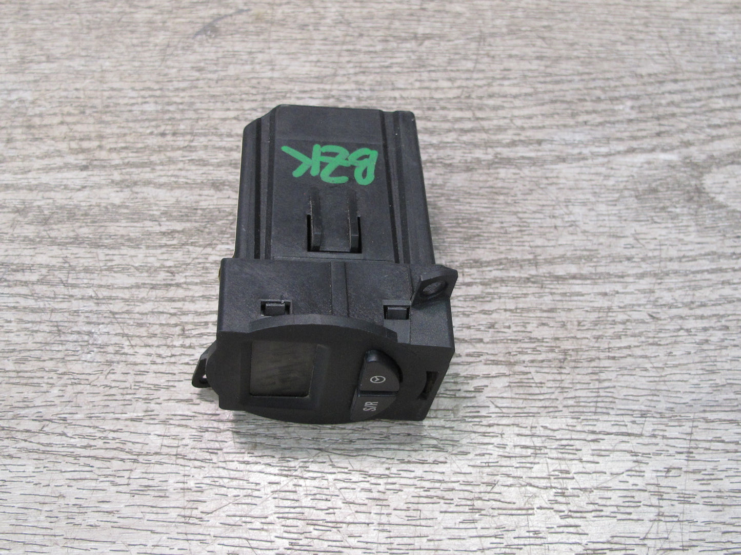00-02 BMW E36/7 Z3 Onboard Computer Digital Clock Unit 8383661 OEM