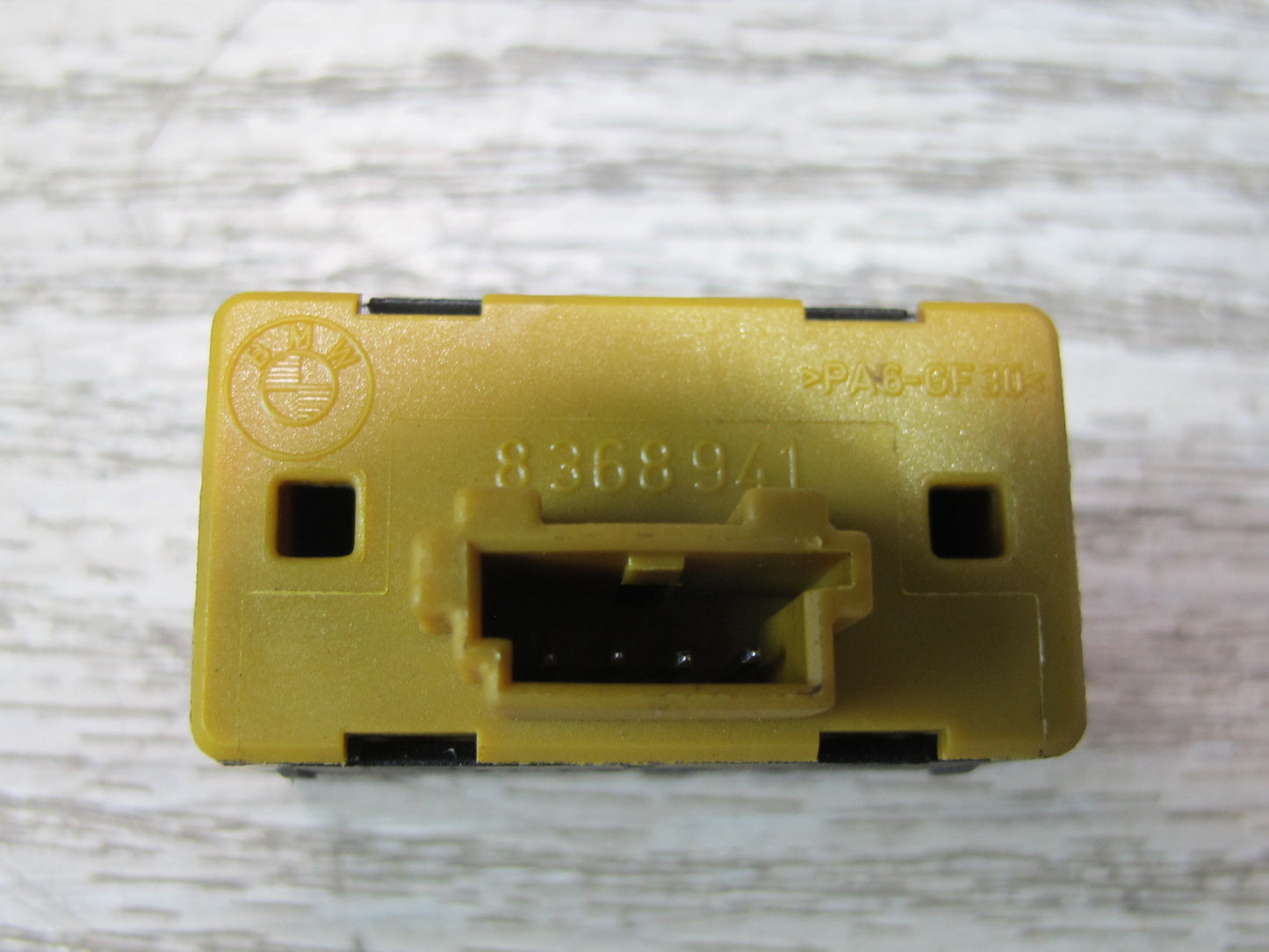 96-02 BMW E36/7 Z3 Right or Left Door Power Window Switch 8368941 OEM