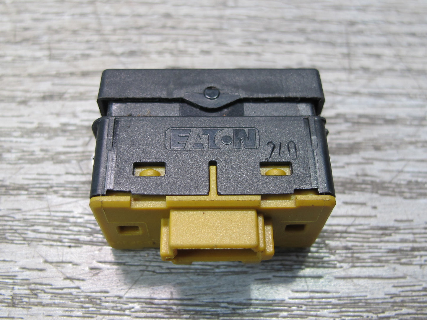 96-02 BMW E36/7 Z3 Right or Left Door Power Window Switch 8368941 OEM