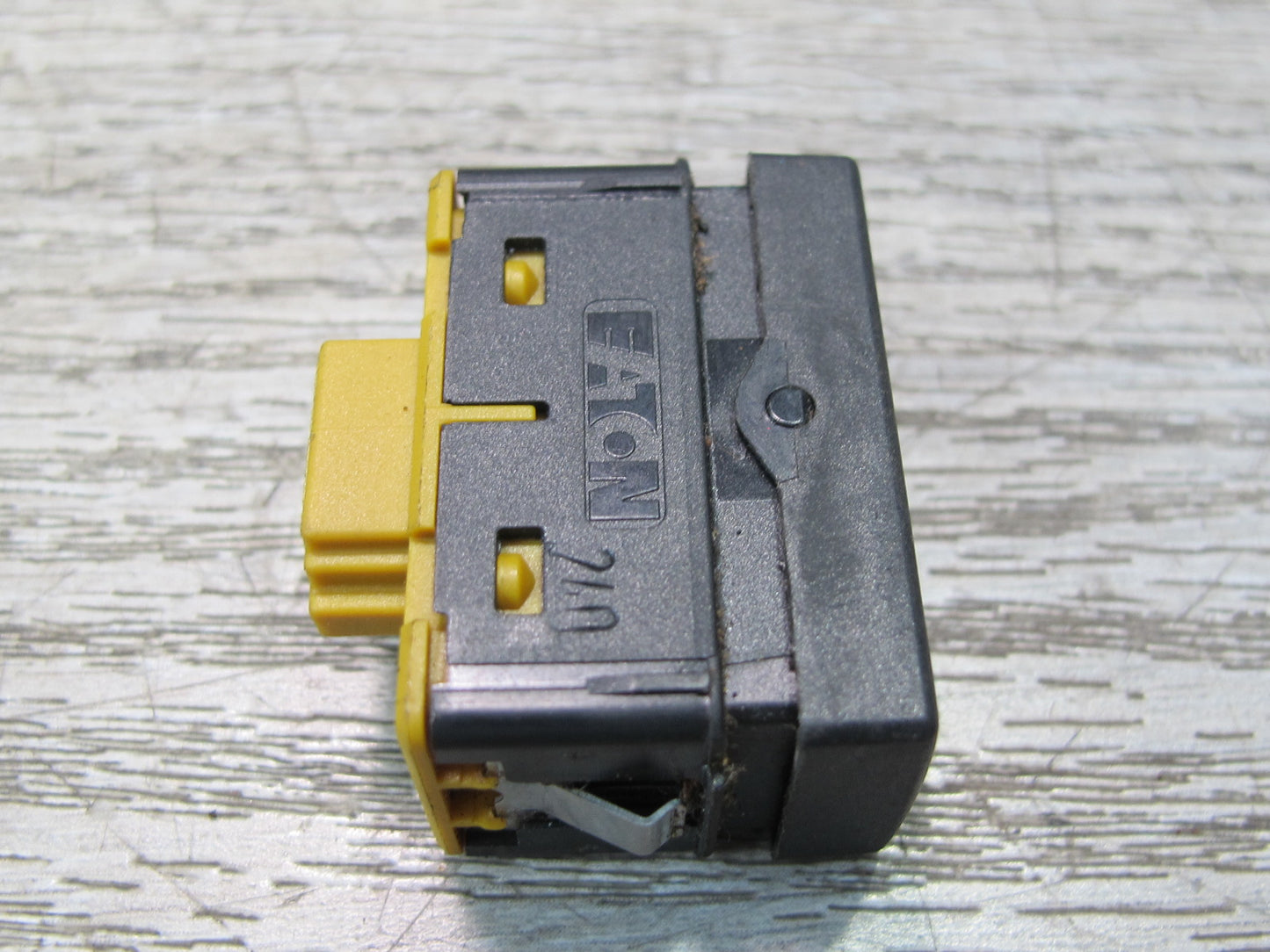 96-02 BMW E36/7 Z3 Right or Left Door Power Window Switch 8368941 OEM