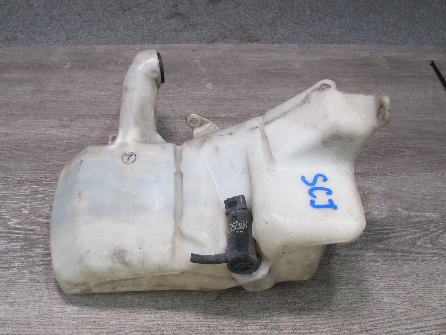 1992 Lexus SC400 SC300 Windshield Washer Fluid Reservoir Tank w Pump Assy OEM