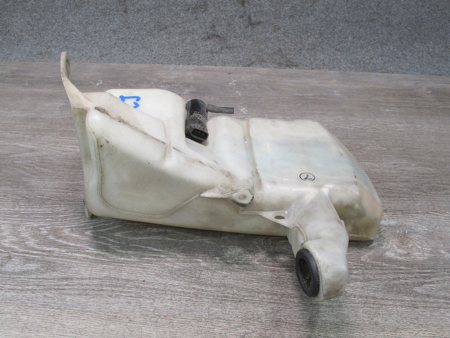 1992 Lexus SC400 SC300 Windshield Washer Fluid Reservoir Tank w Pump Assy OEM