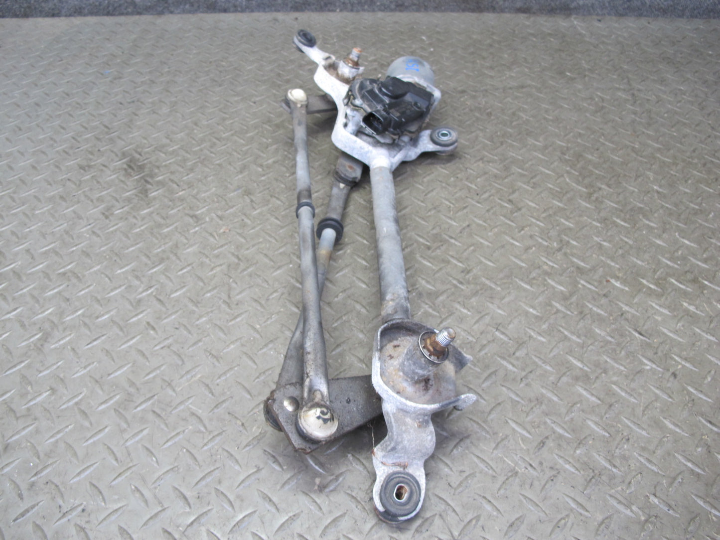 08-14 Subaru Impreza WRX 2.5L Windshield Wiper Transmission Linkage w Motor OEM