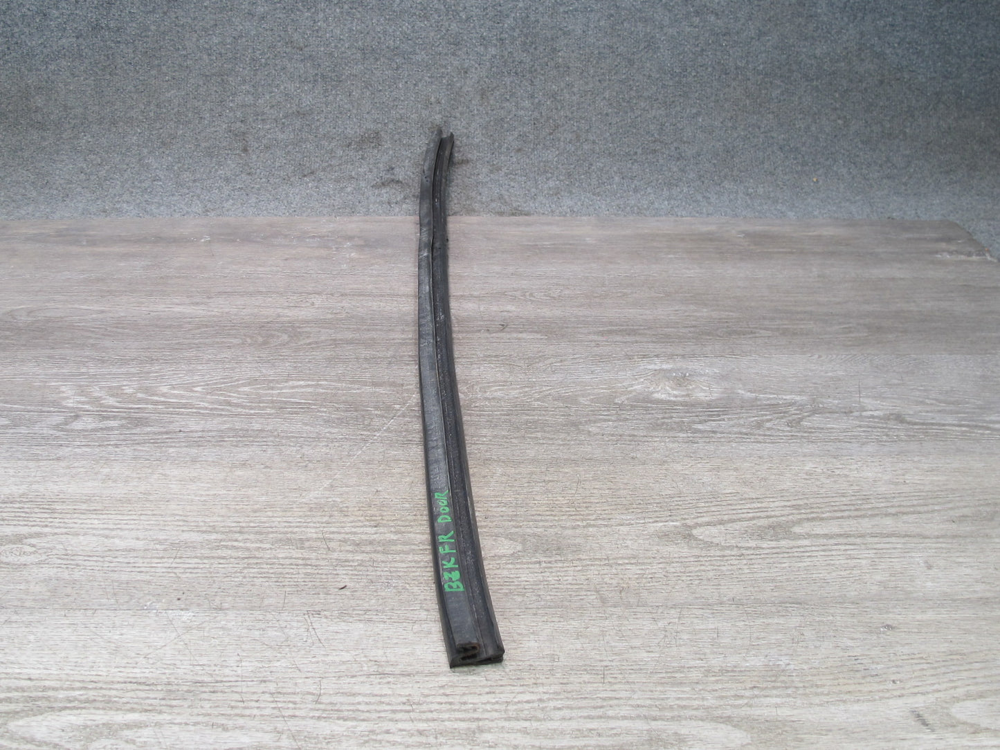 96-02 BMW E36/7 Z3 Roadster Set of 2 Right Passenger Door Weatherstrip Seal OEM