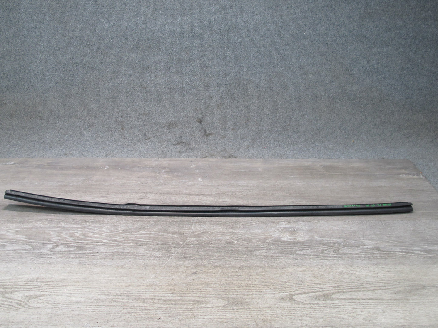 96-02 BMW E36/7 Z3 Roadster Set of 2 Right Passenger Door Weatherstrip Seal OEM