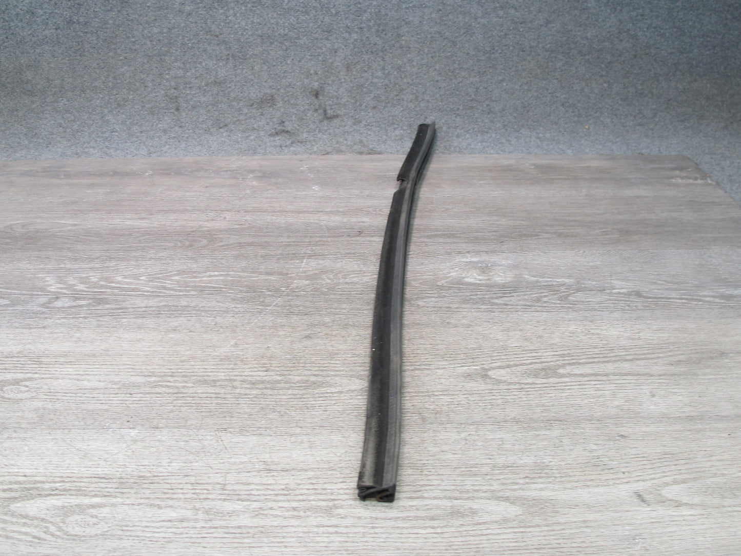 96-02 BMW E36/7 Z3 Roadster Set of 2 Right Passenger Door Weatherstrip Seal OEM