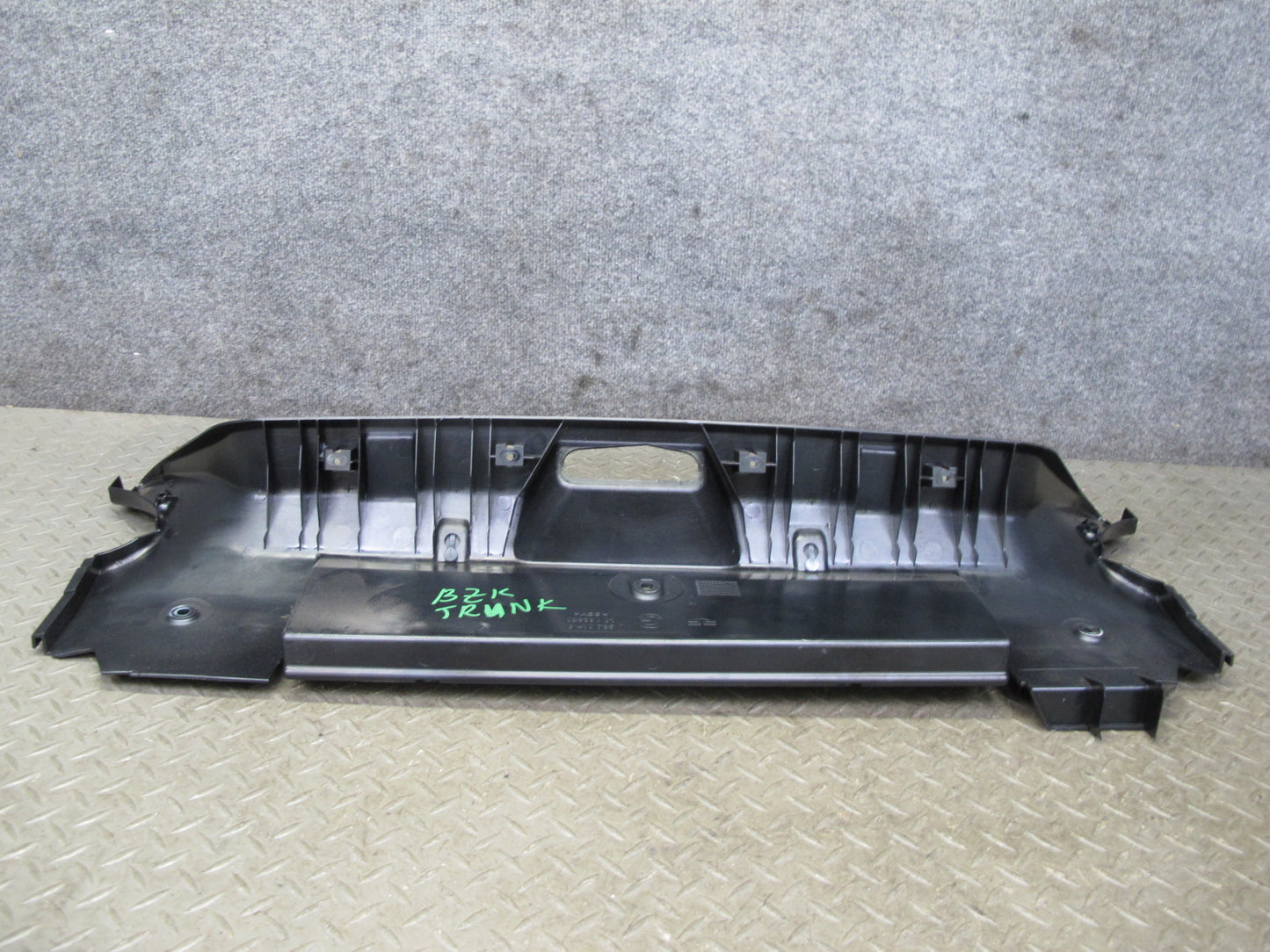 00-02 BMW E36/7 Z3 Roadster Rear Trunk Scuff Plate Trim Panel Black 8410735 OEM