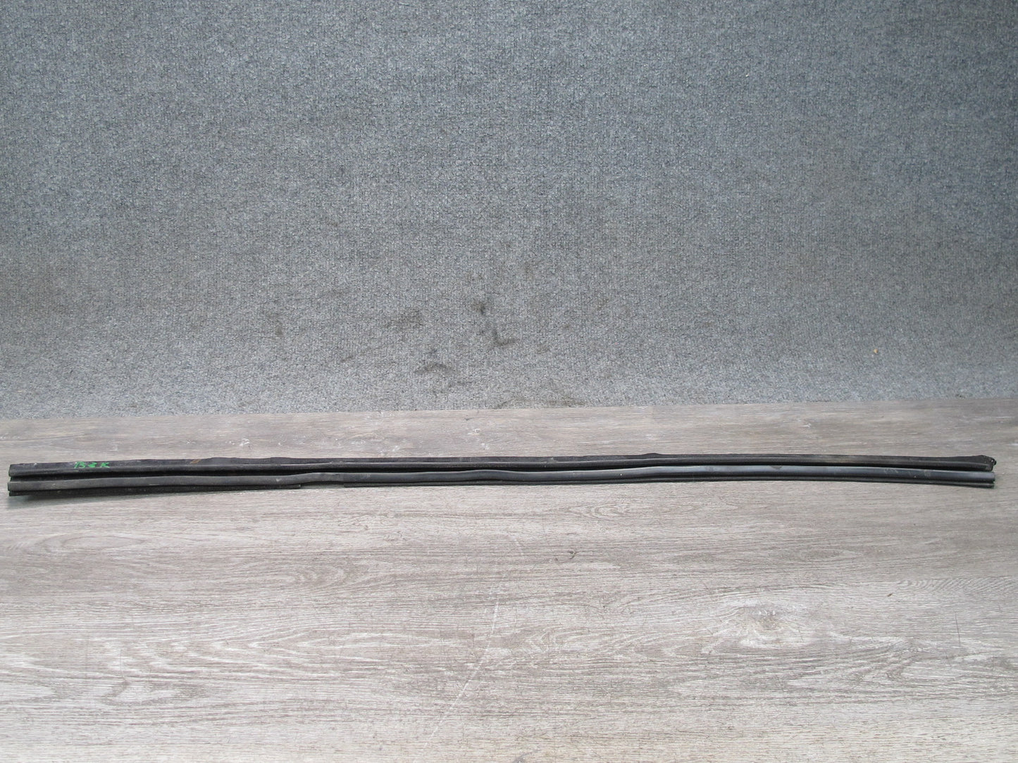 96-02 BMW E36/7 Z3 Roadster Set of 2 Left Driver Door Weatherstrip Seal OEM