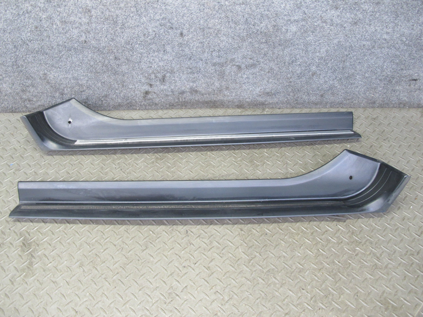 96-02 BMW E36/7 Z3 Roadster Set of 2 Door Scuff Sill Step Trim Plate OEM