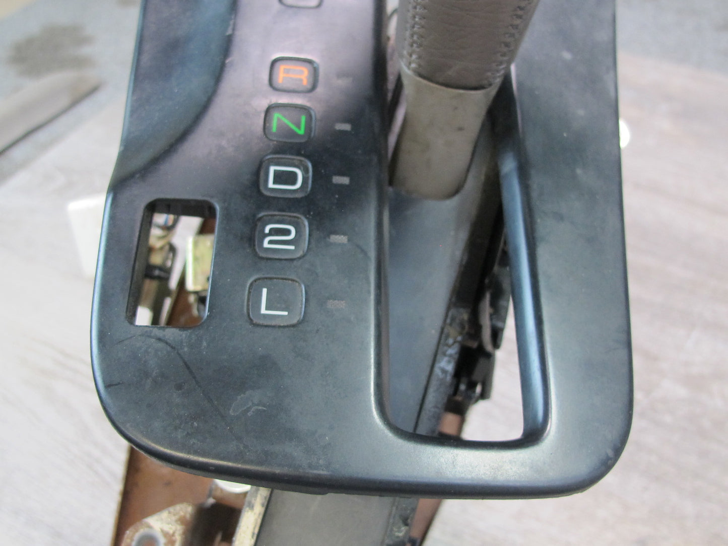92-94 Lexus SC400 SC300 A/T Automatic Transmission Gear Shifter w Trim Assy OEM