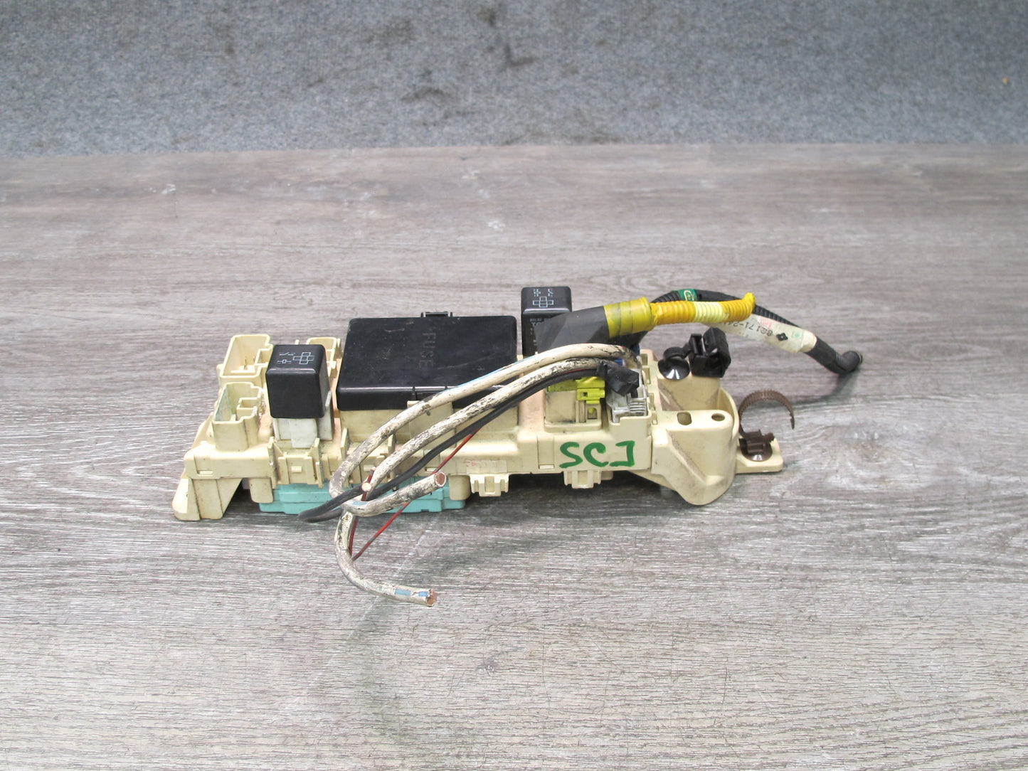 92-93 Lexus JZZ31L SC300 Interior Fuse Relay Box Module w Integration Module OEM