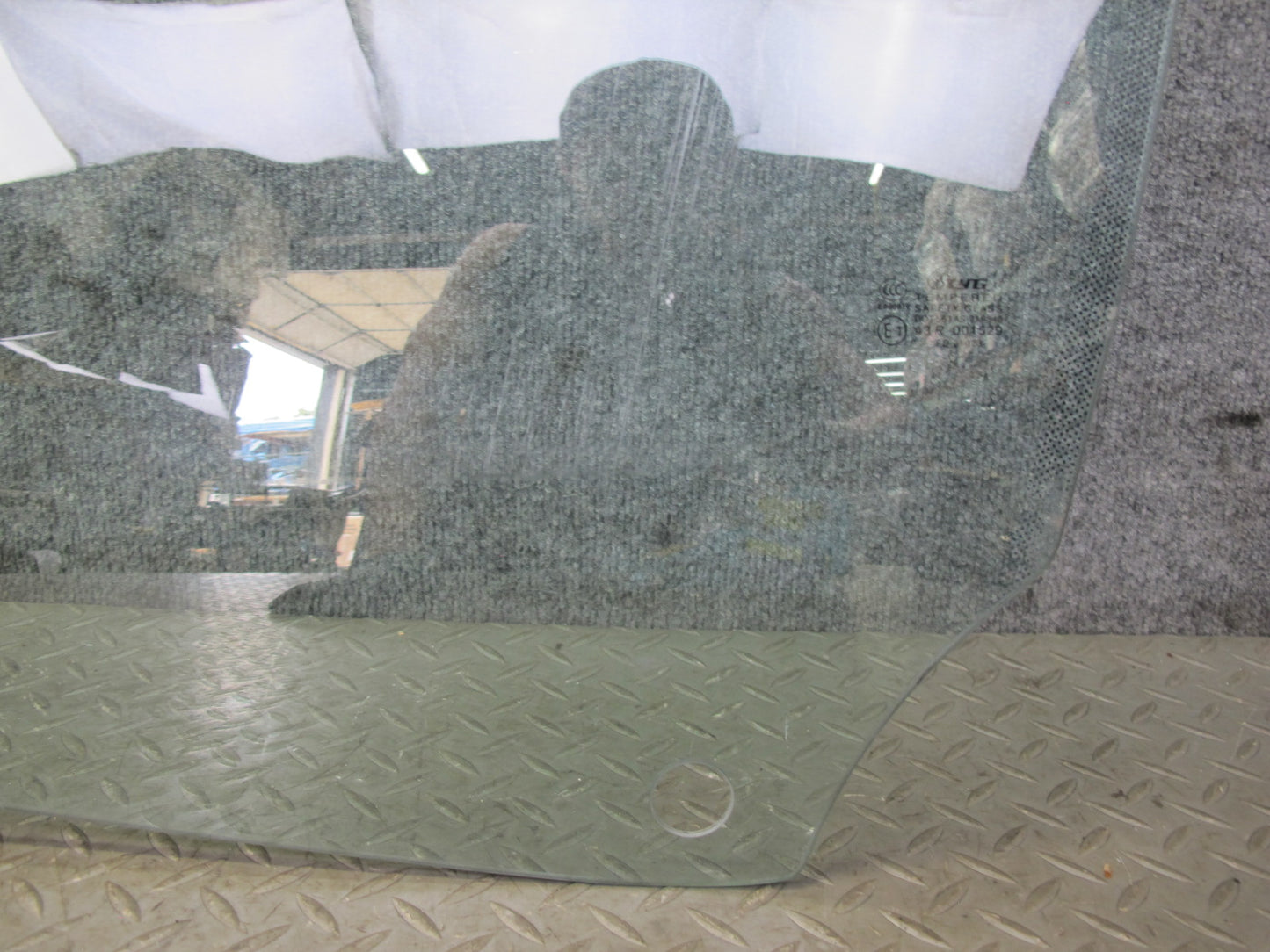 2001-2006 BMW E46 Convertible Front Left Driver Side Door Glass Window