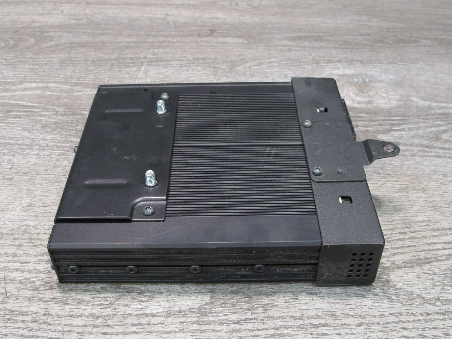 2001-2006 BMW E46 M3 Convertible Audio Sound System Amplifier Harman Kardon