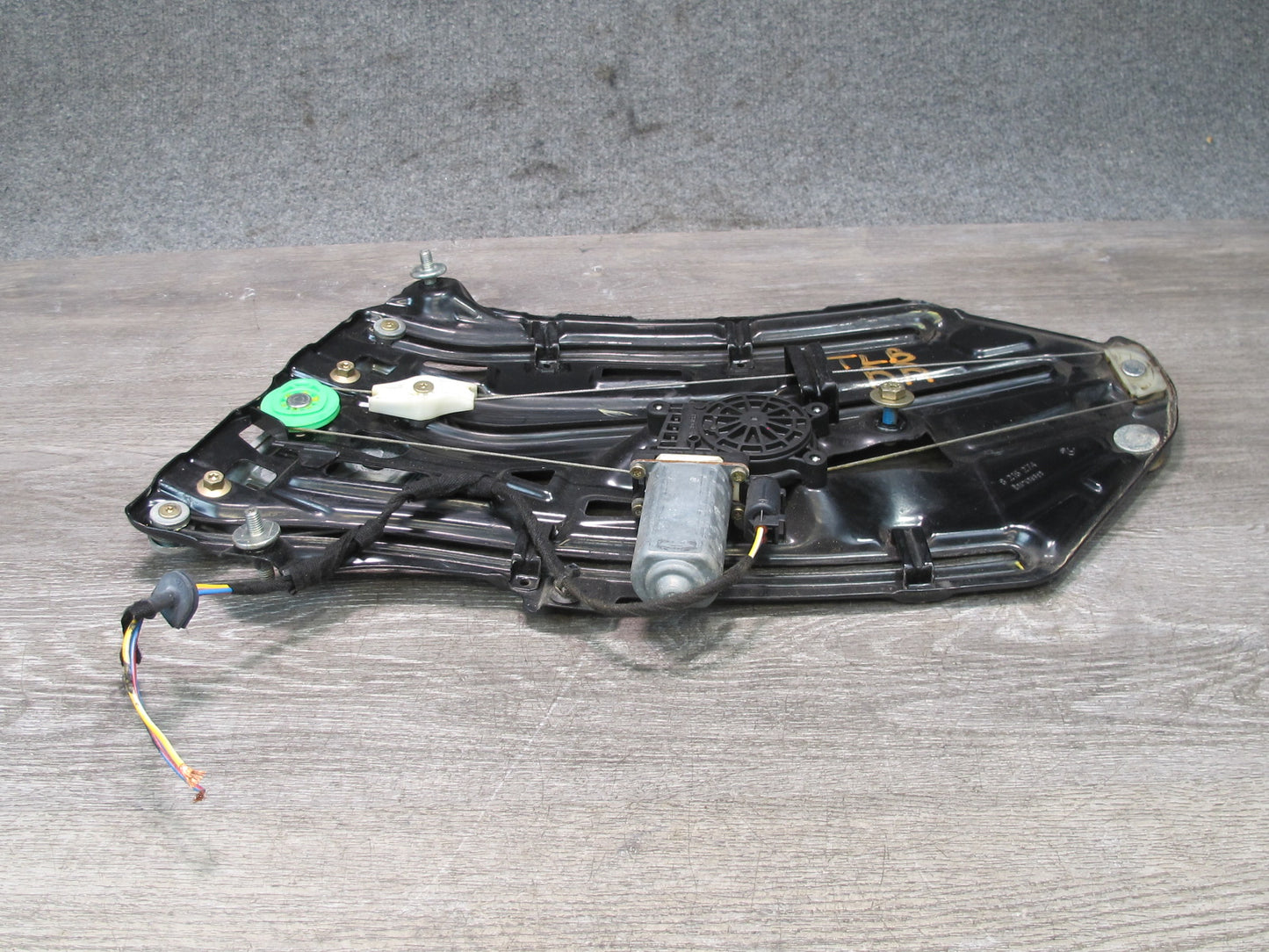2001-2006 BMW E46 Convertible Rear Right Pass Side Window Regulator W/ Motor