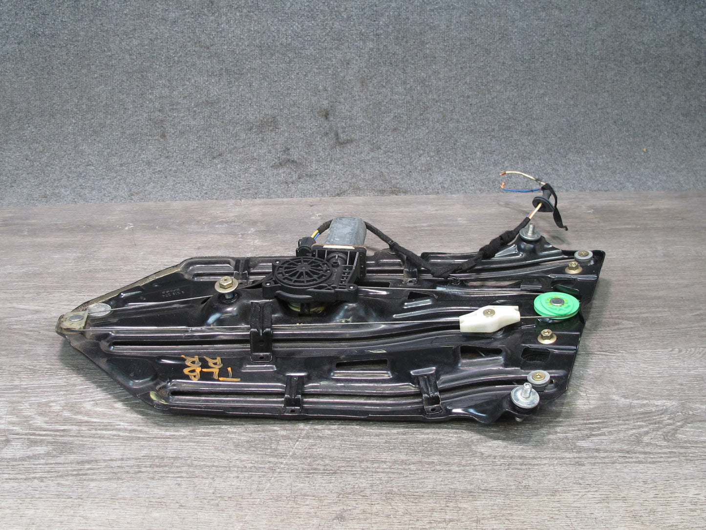 2001-2006 BMW E46 Convertible Rear Right Pass Side Window Regulator W/ Motor