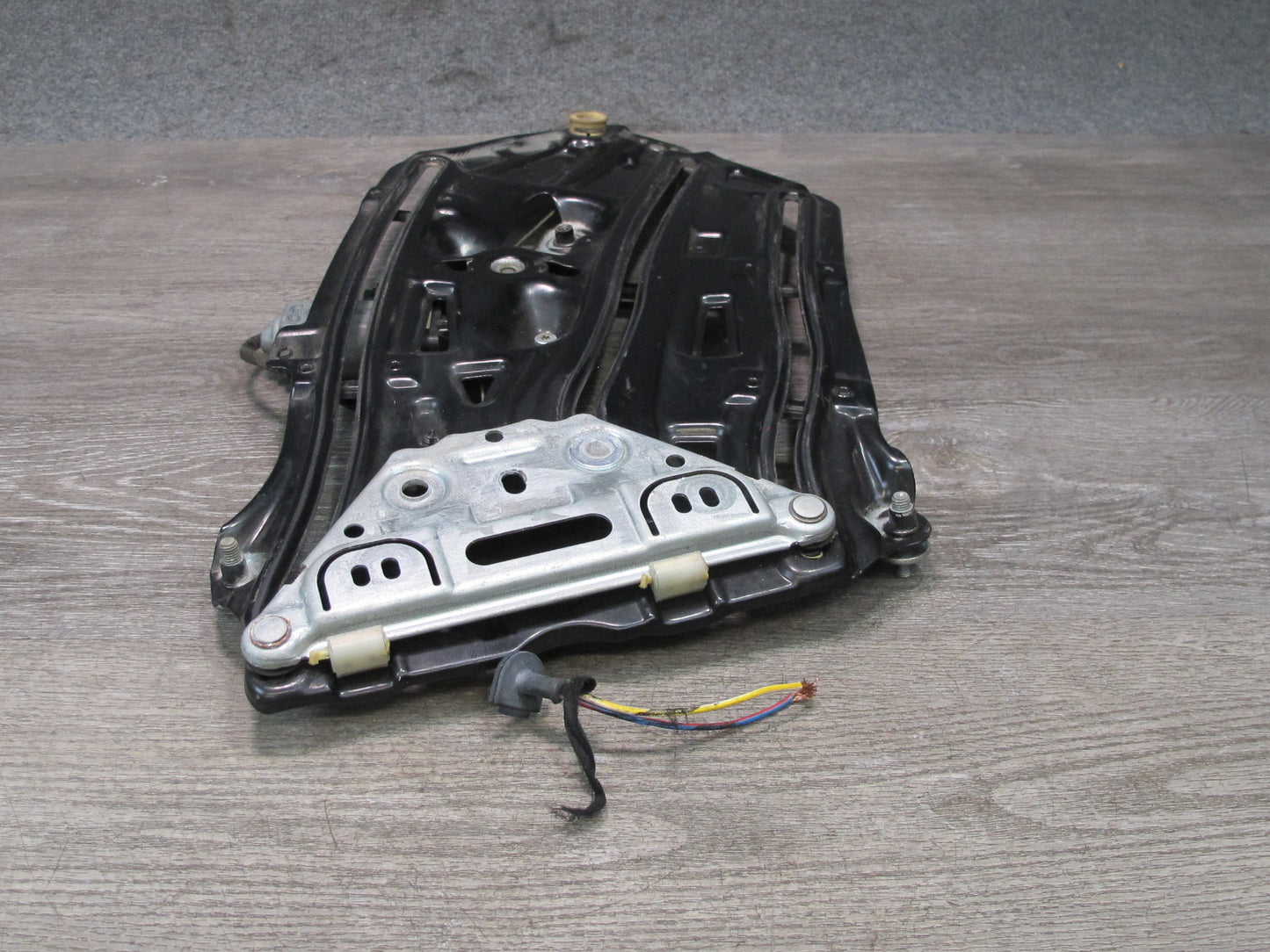 2001-2006 BMW E46 Convertible Rear Right Pass Side Window Regulator W/ Motor