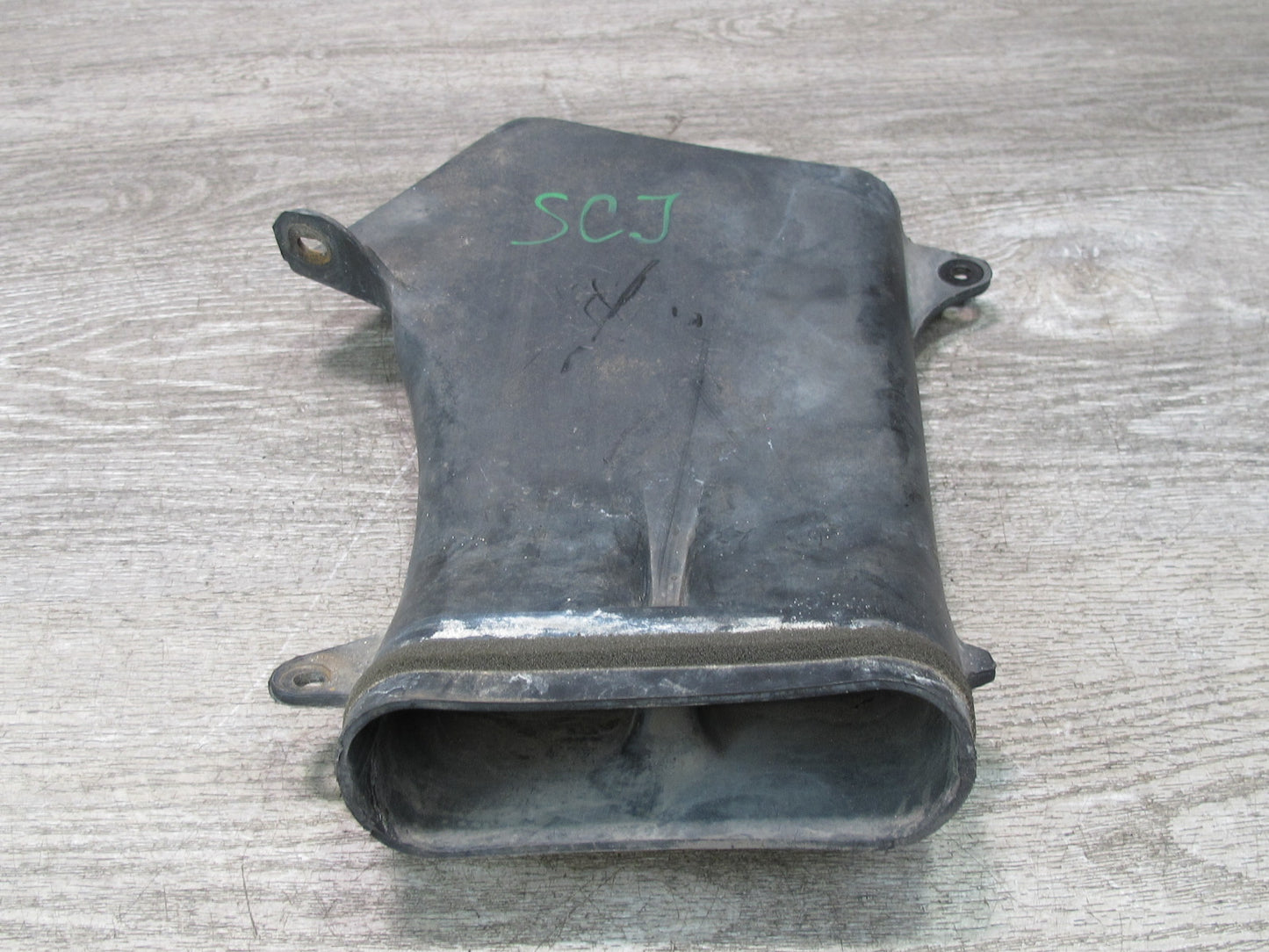 92-00 Lexus JZZ31L SC400 SC300 Air Intake Inlet Duct 53299-24010 OEM