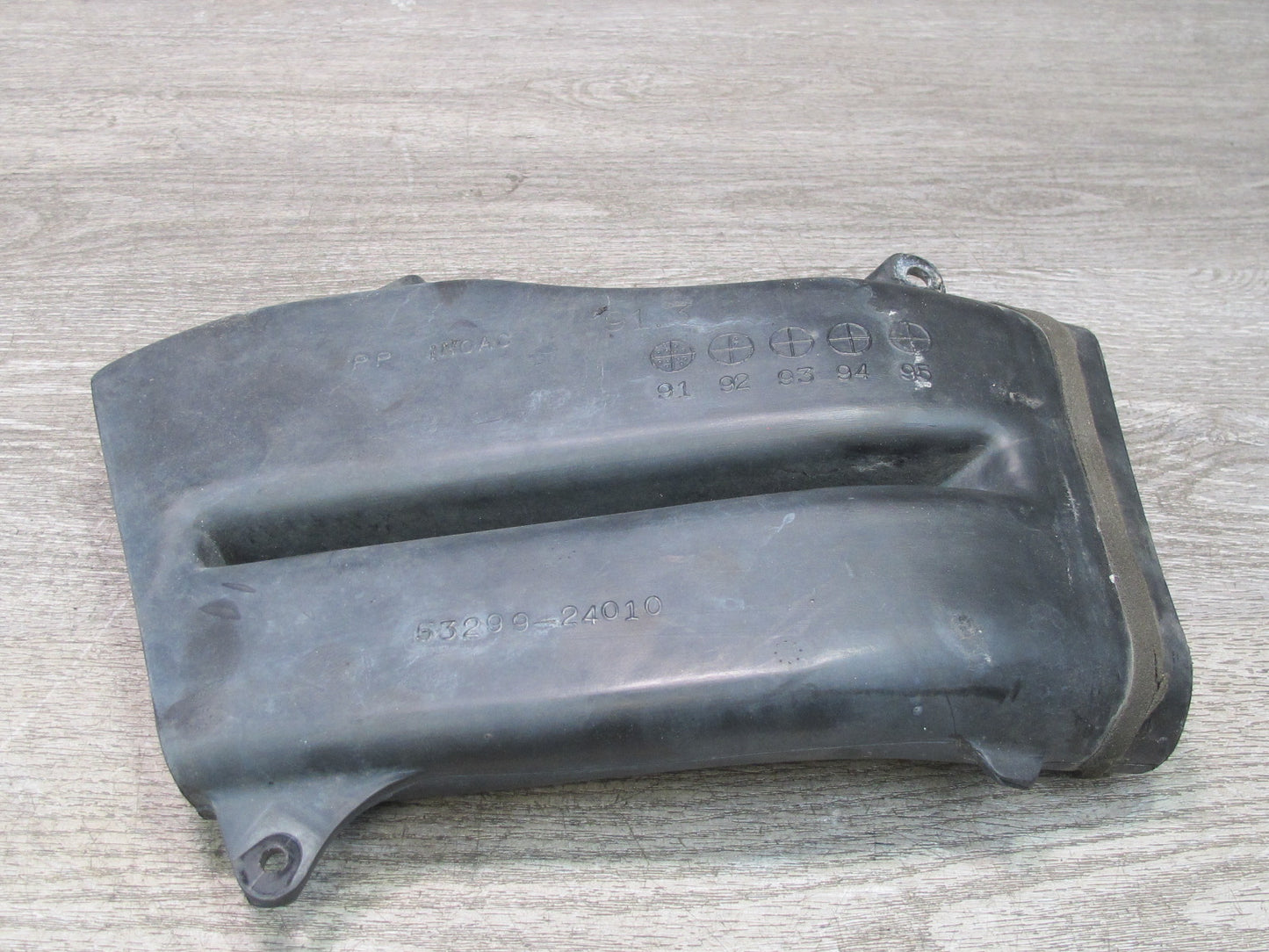 92-00 Lexus JZZ31L SC400 SC300 Air Intake Inlet Duct 53299-24010 OEM
